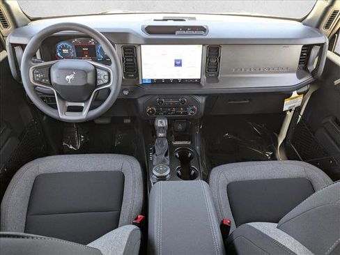 New 2026 Ford Bronco 4-Door AWD/4WD image 14