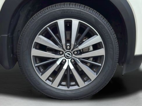 Used 2022 Nissan Pathfinder Platinum w/ Cargo Package FWD image 26