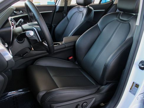Used 2026 Genesis G70 2.5T RWD image 16