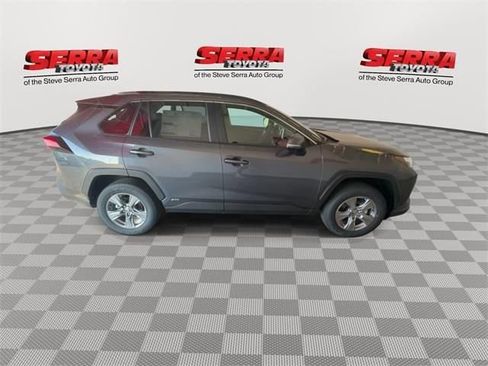 Used 2025 Toyota RAV4 LE image 10