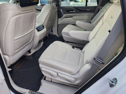 Used 2023 Cadillac Escalade Premium Luxury Platinum w/ LPO, Radiant Package AWD/4WD image 14