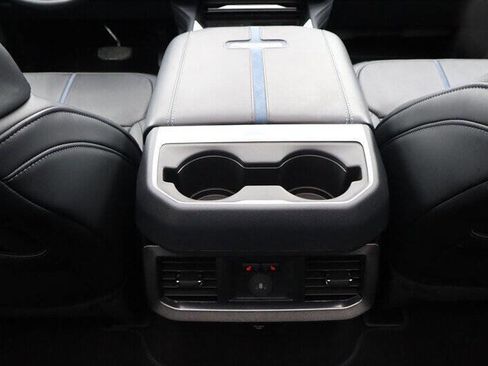 Used 2026 Ford F450 Platinum w/ FX4 Off-Road Package image 24