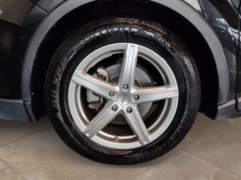 Used 2019 Toyota C-HR LE image 25