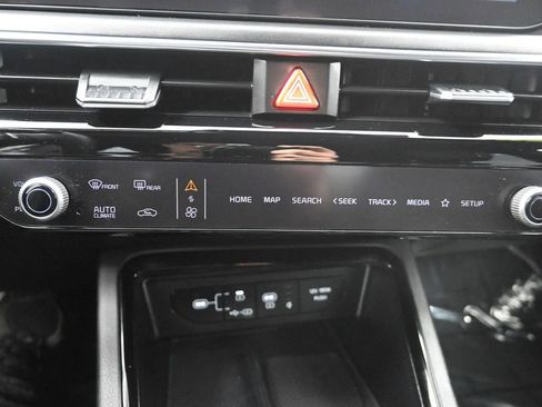 Certified 2025 Kia K5 GT FWD image 16
