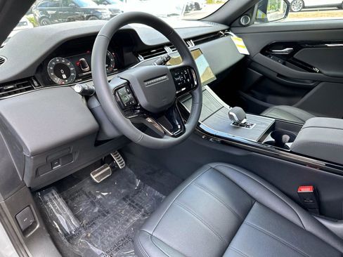 Used 2024 Land Rover Range Rover Evoque Dynamic SE image 26