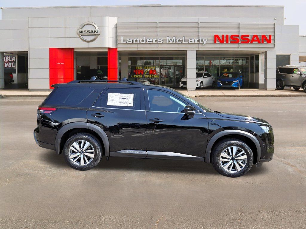 New 2026 Nissan Pathfinder SL FWD image 2
