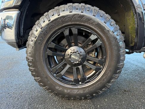 Used 2019 Ford F150 Lariat w/ Equipment Group 502A Luxury image 24