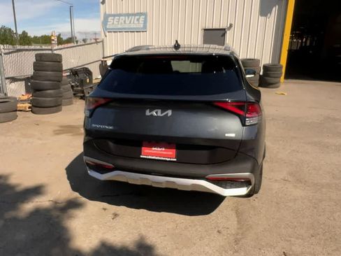 Used 2025 Kia Sportage EX AWD/4WD image 13
