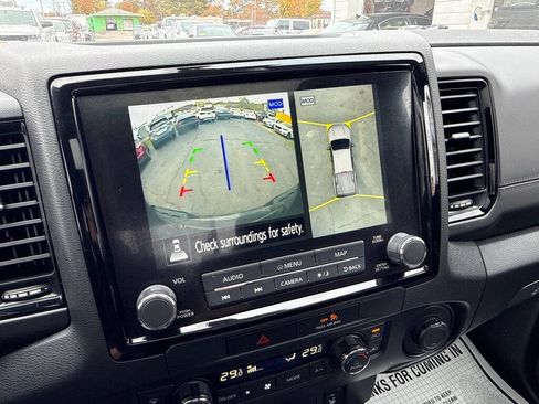 Used 2022 Nissan Frontier S image 32