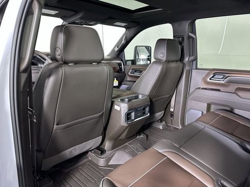 New 2026 GMC Sierra 3500 Denali w/ Denali Reserve Package AWD/4WD image 23