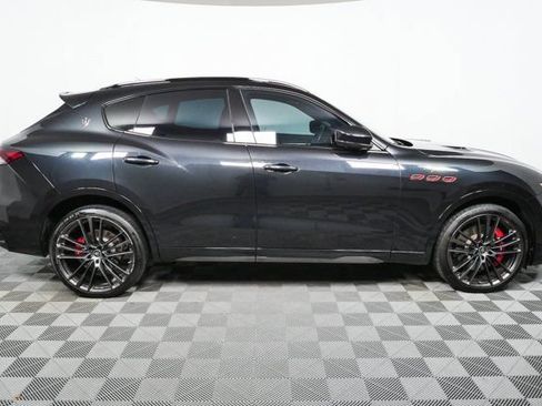Certified 2022 Maserati Levante Trofeo AWD/4WD image 32
