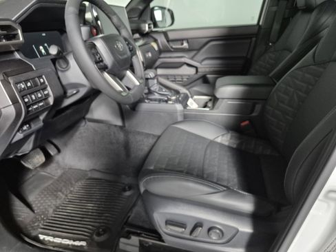 New 2025 Toyota Tacoma TRD Off-Road image 33