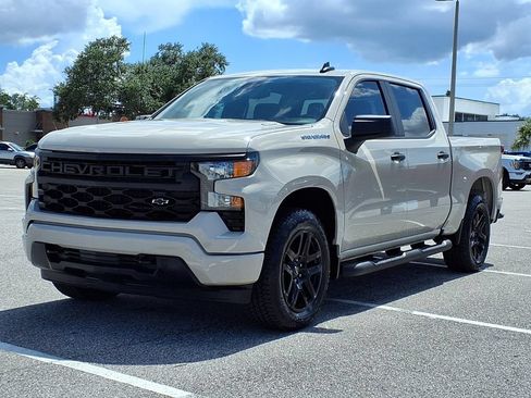 Used 2026 Chevrolet Silverado 1500 Custom w/ Turbomax Blackout Package RWD image 3