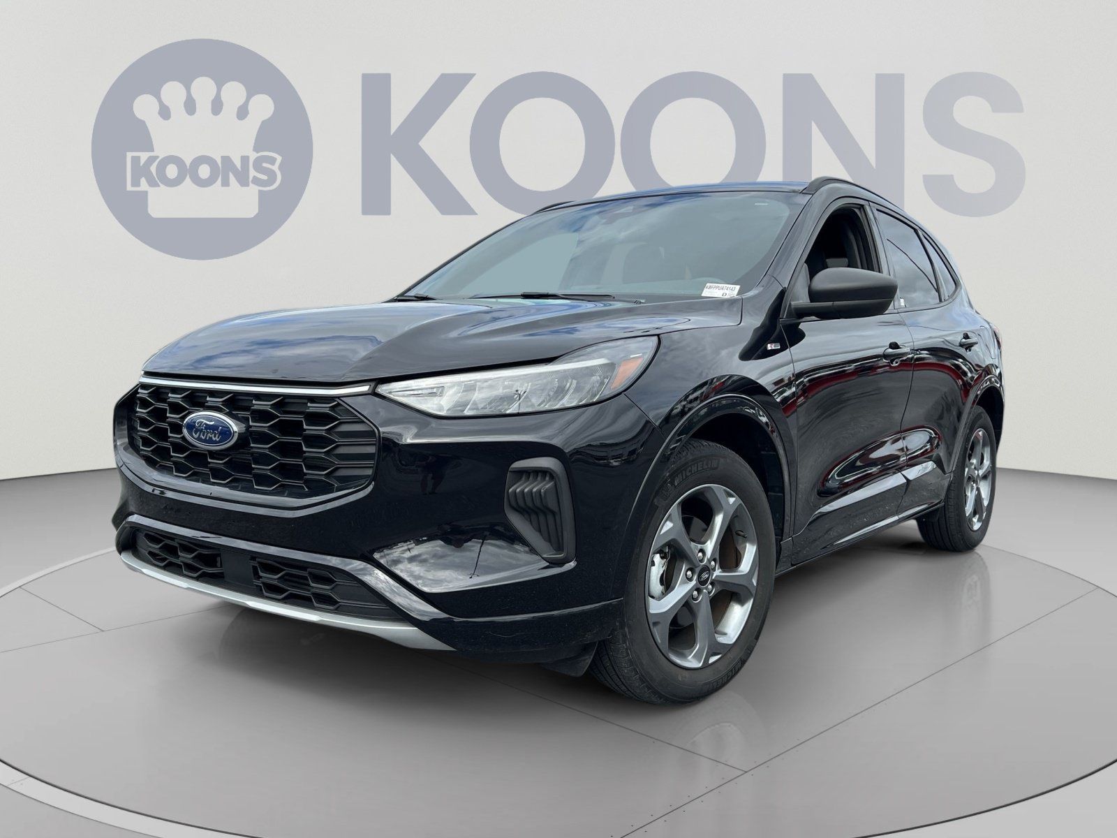 Used 2023 Ford Escape ST-Line AWD/4WD image 1