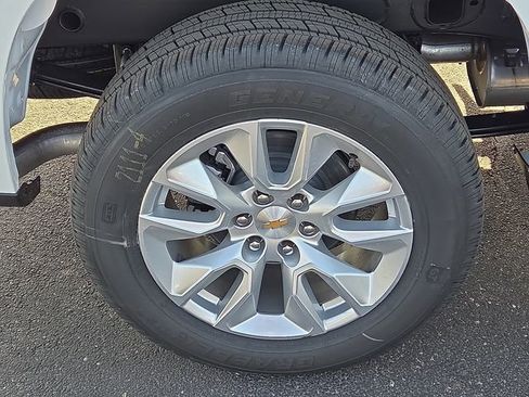 New 2026 Chevrolet Silverado 1500 Custom image 5