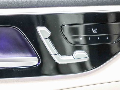 Used 2024 Mercedes-Benz C 300 Sedan image 23