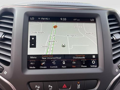 Used 2023 Jeep Cherokee Altitude Lux w/ Lux Elite Package AWD/4WD image 21