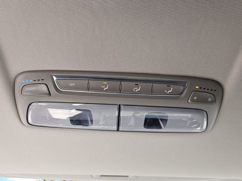 Used 2021 Kia Telluride S FWD image 13