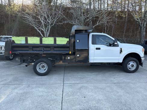Used 2021 Ford F350 XL w/ Power Equipment Group image 8