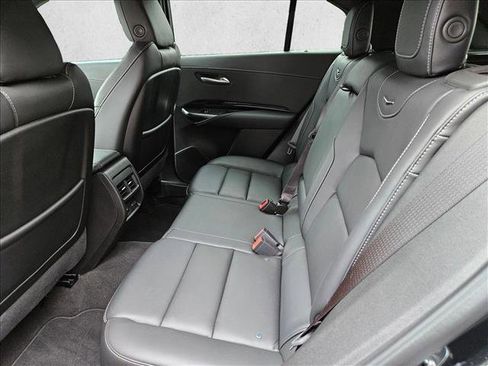 Used 2024 Cadillac XT4 Luxury w/ Cold Weather Package image 18