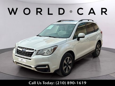 Used 2017 Subaru Forester 2.5i Premium w/ All-Weather Package image 5