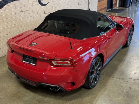 Used 2017 FIAT 124 Spider Abarth image 7