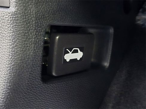 New 2025 Honda Accord SE image 17