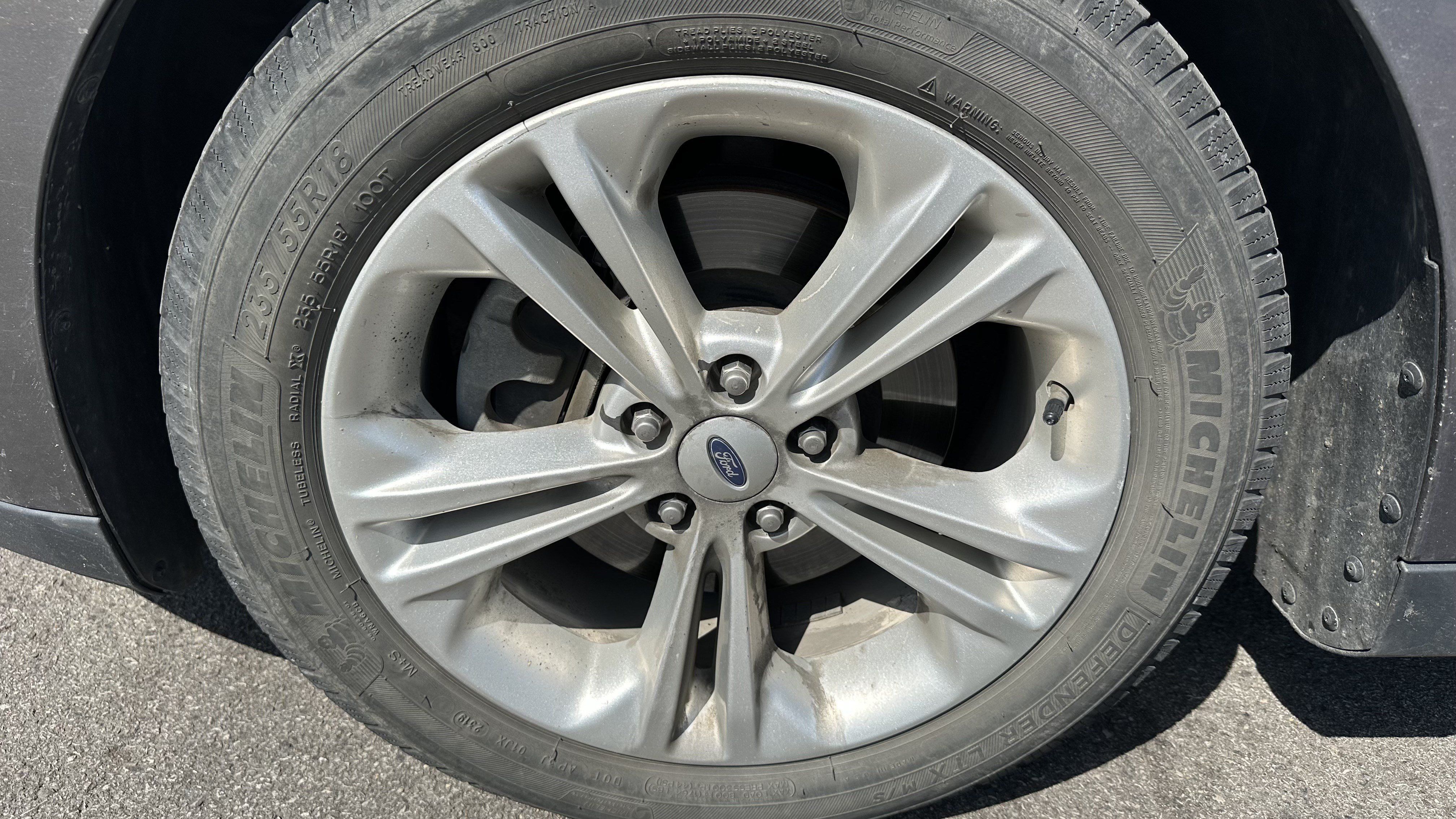 Used 2013 Ford Taurus SEL FWD image 12