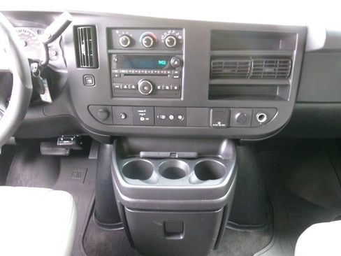Used 2016 Chevrolet Express 3500 LT w/ LT Preferred Equipment Group RWD image 20