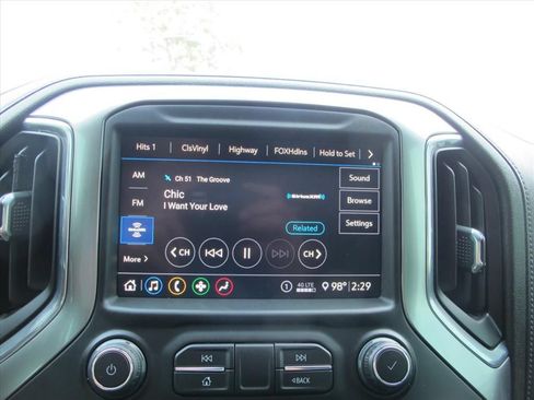 Used 2020 Chevrolet Silverado 1500 RST AWD/4WD image 11