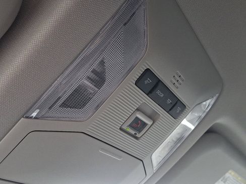 Used 2023 Toyota RAV4 LE AWD/4WD image 32