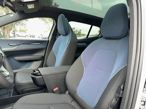 New 2026 Volvo EX30 Ultra image 12