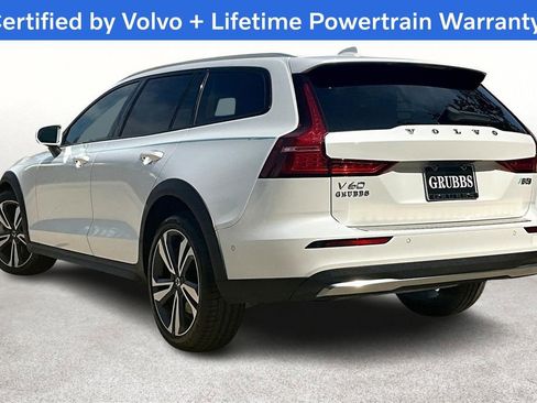 Used 2023 Volvo V60 B5 Cross Country Plus w/ Protection Package Premier image 15