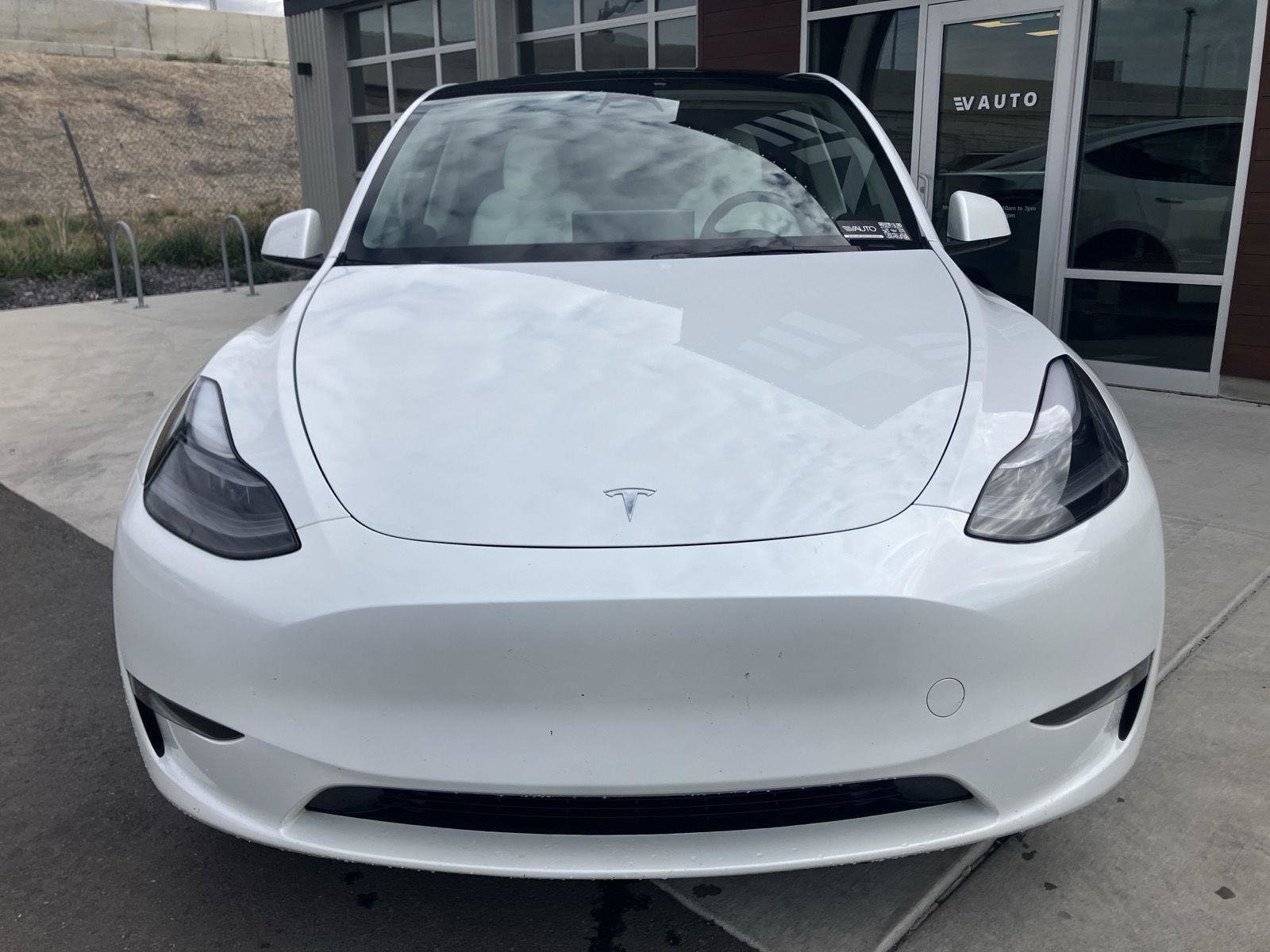 Used 2023 Tesla Model Y Performance AWD/4WD image 3