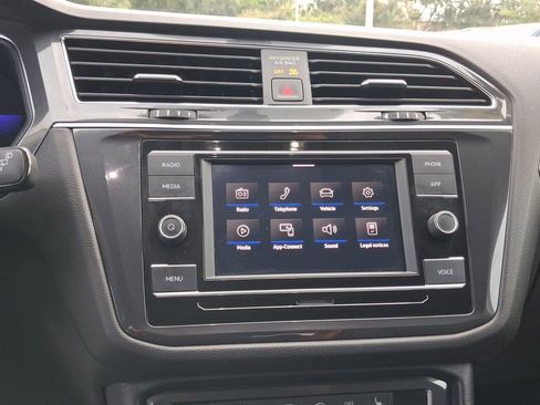 Certified 2023 Volkswagen Tiguan S FWD image 21
