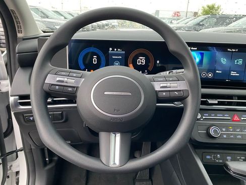 New 2026 Hyundai Tucson SE FWD image 11