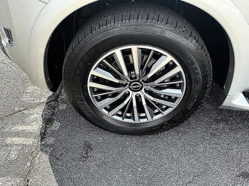 Certified 2024 Nissan Armada SL AWD/4WD image 7