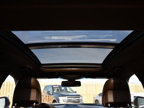 Used 2017 Lincoln MKX Reserve w/ Driver Assistance Package image 32