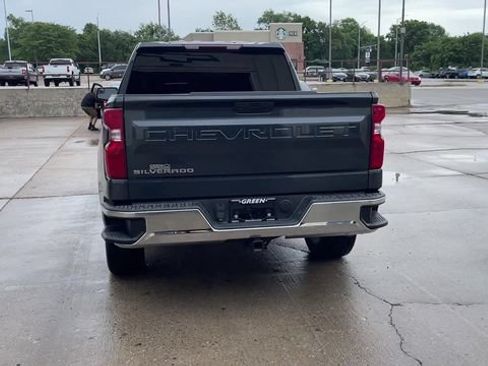 Used 2021 Chevrolet Silverado 1500 LT AWD/4WD image 7