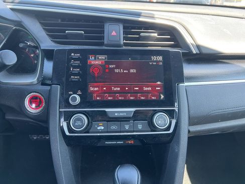 Used 2021 Honda Civic Sport image 9