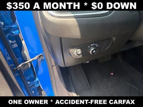Used 2024 Chevrolet Equinox LT w/ LPO, Floor Liner Package FWD image 18