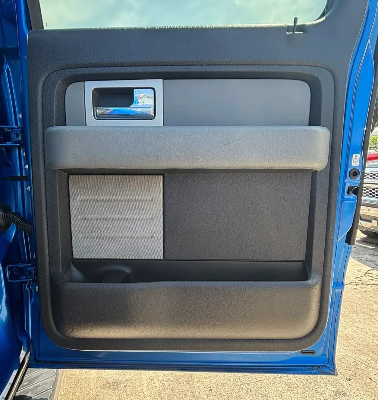 Used 2011 Ford F150 XLT w/ Trailer Tow Pkg RWD image 17