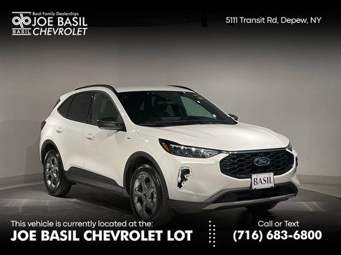 Used 2025 Ford Escape ST-Line w/ Tech Pack #1 AWD/4WD image 1