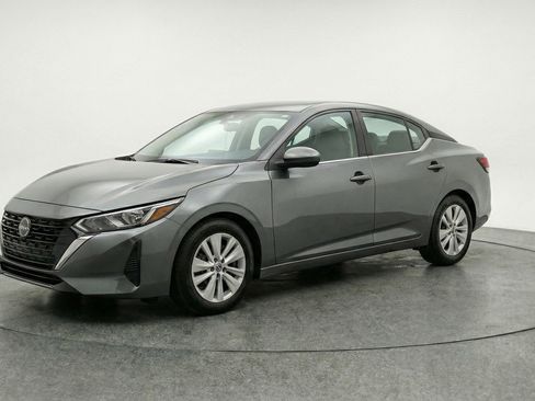 Used 2025 Nissan Sentra S image 2