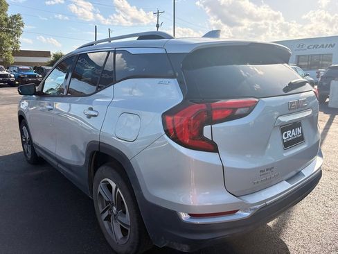 Used 2019 GMC Terrain SLT FWD image 4