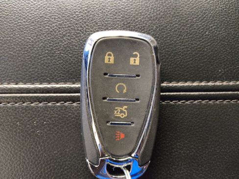 Used 2023 Chevrolet Malibu LT FWD image 32