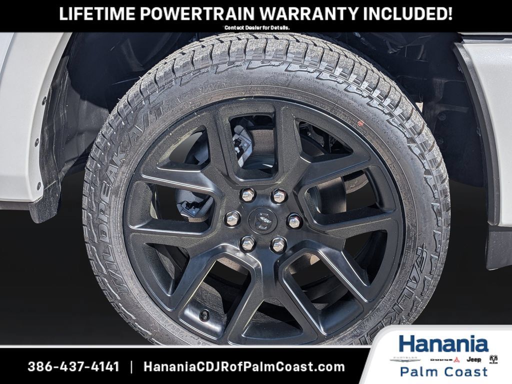 New 2026 RAM 1500 Laramie AWD/4WD image 10