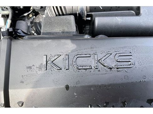 Used 2025 Nissan Kicks SV image 32