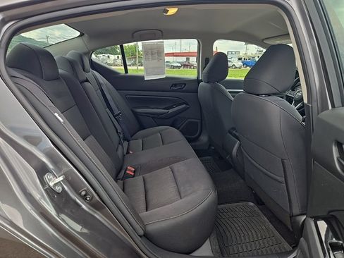 Used 2023 Nissan Altima 2.5 SV FWD image 19