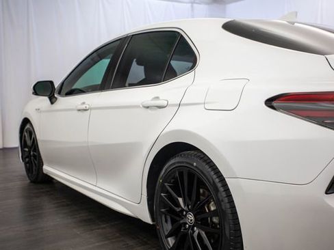 Used 2021 Toyota Camry XSE image 32